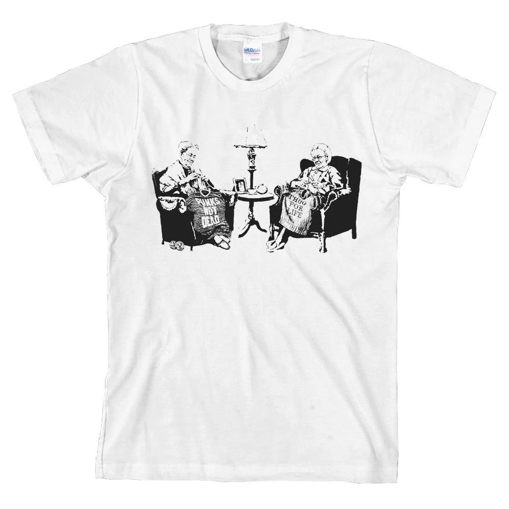 

Banksy Graffiti Grannies Knitting Grandmas T Shirt *ALL SIZES & NEW* 4XL