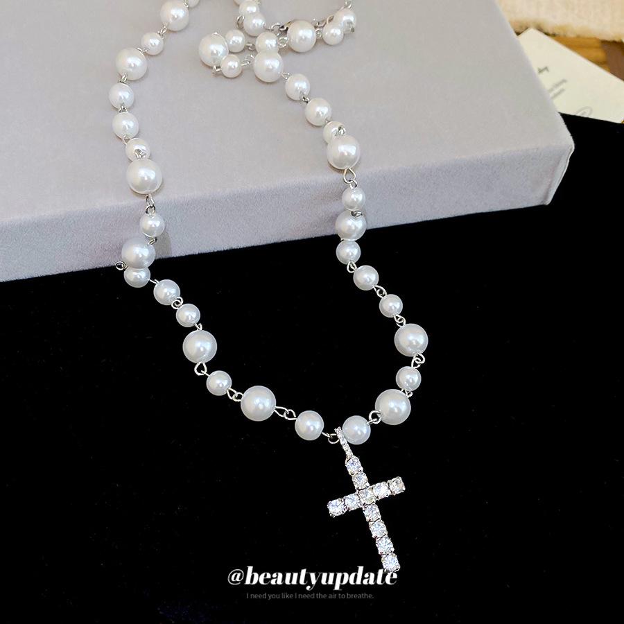 Baroque Fashion Retro Rhinestone & Pearl Cross Pendant Necklace for Women