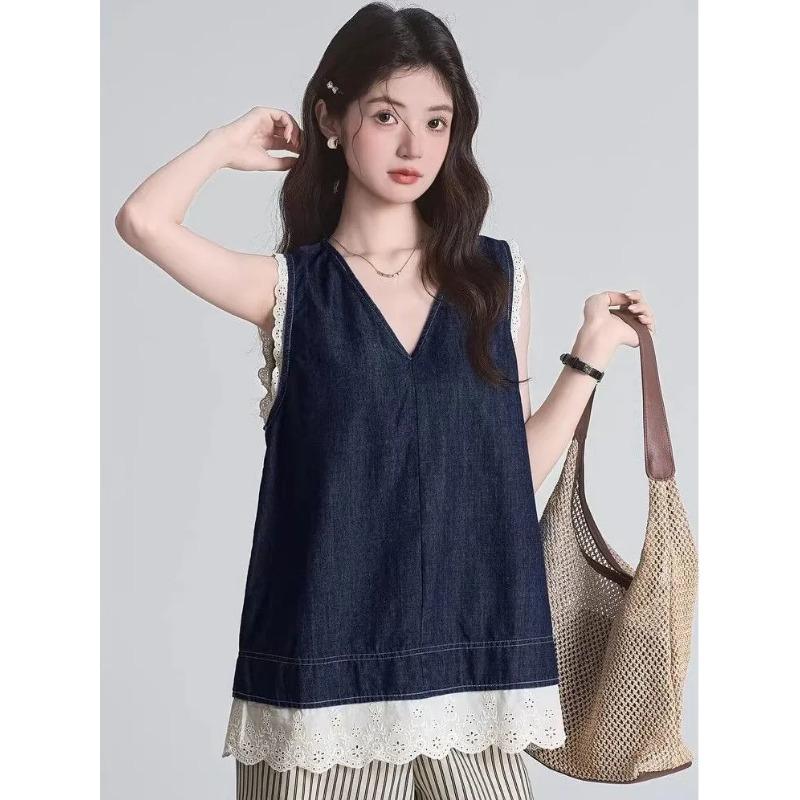

Women s Dark Blue Denim V-Neck Sleeveless Top With Lace Trim Hem And Armholes M синій