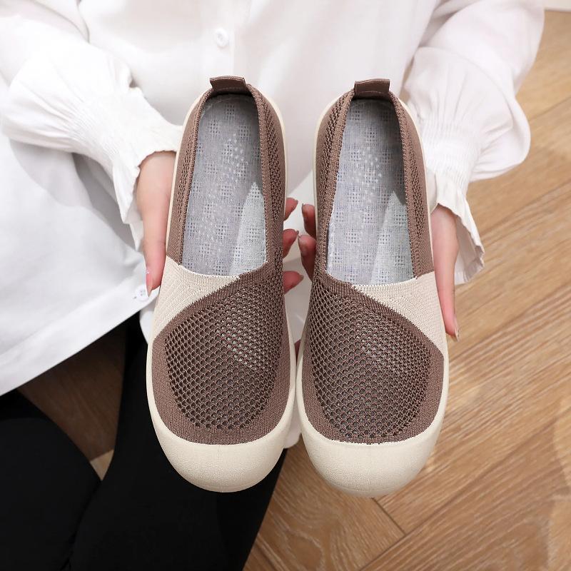Lightweight and Breathable Old Beijing Cloth Shoes Summer Women's Fly-woven Mesh Soft Sole Non-slip One-pedal Middle-aged and Elderly Mother Shoes