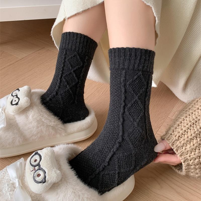 Women's Autumn and Winter Thickened Plush Warm Lingerie Twist Wool Tube Pile Socks