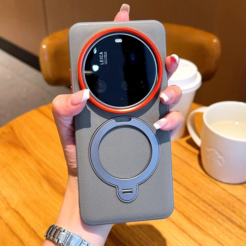Para Xiaomi 15 14 Ultra Funda Magnética de Metal Soporte Giratorio 360° Soporte Patrón de Rejilla Cuero Buen Agarre Cubierta Trasera Suave