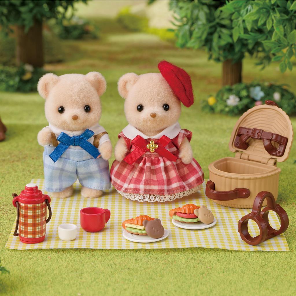 Sylvanian Families Sada panenek a nábytku [Sourozenci Medvídci Sušenky - Pikniková sada-] FS-60 ST Mark Věk 3 roky a více Hračka Domeček pro panenky Sylvanian Families