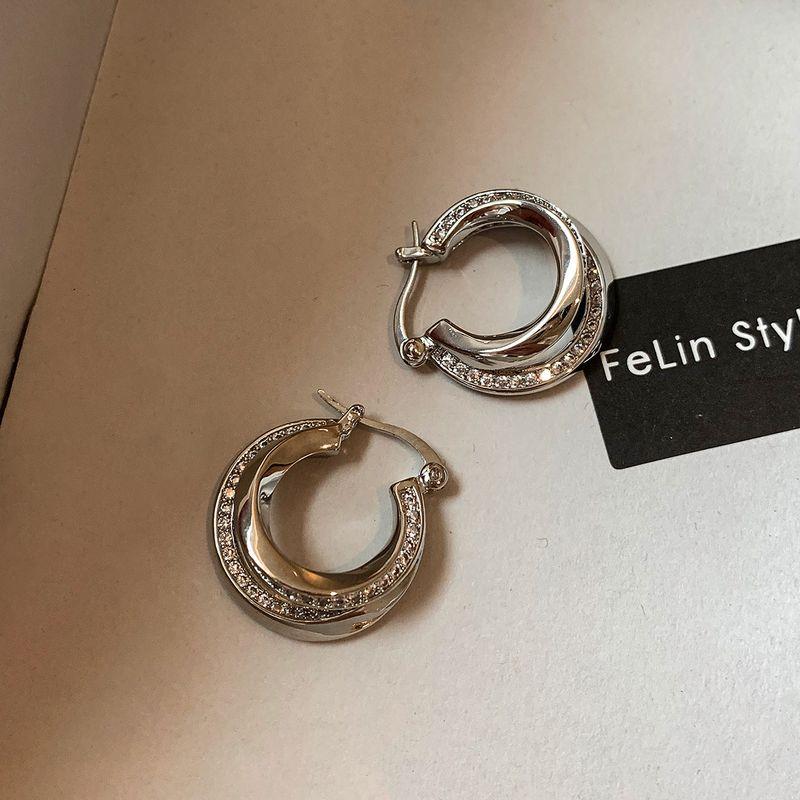 European and American Style Zircon Metal Earrings for Women 2026 Super Trendy Light Luxury High-End Unique Temperament Gold Hoop Earrings