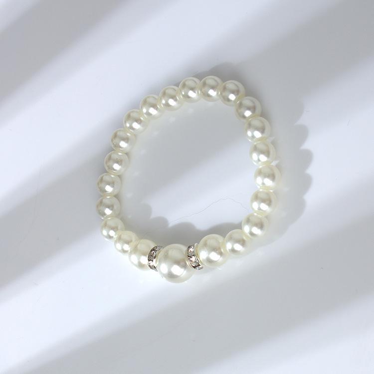 Rhinestone Pearl Necklace, Diamond-Set Bracelet, and Earrings Women's Three-Piece Jewelry Set