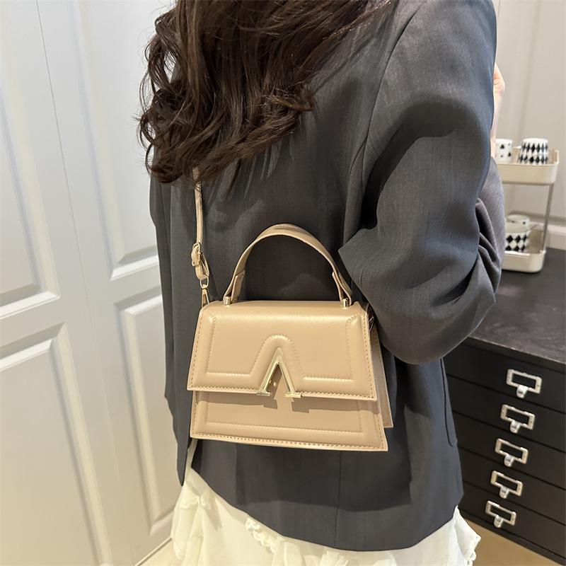 Niche Shoulder Bag New Casual Trend Fashion Handbag Personalized Trendy Messenger Bag