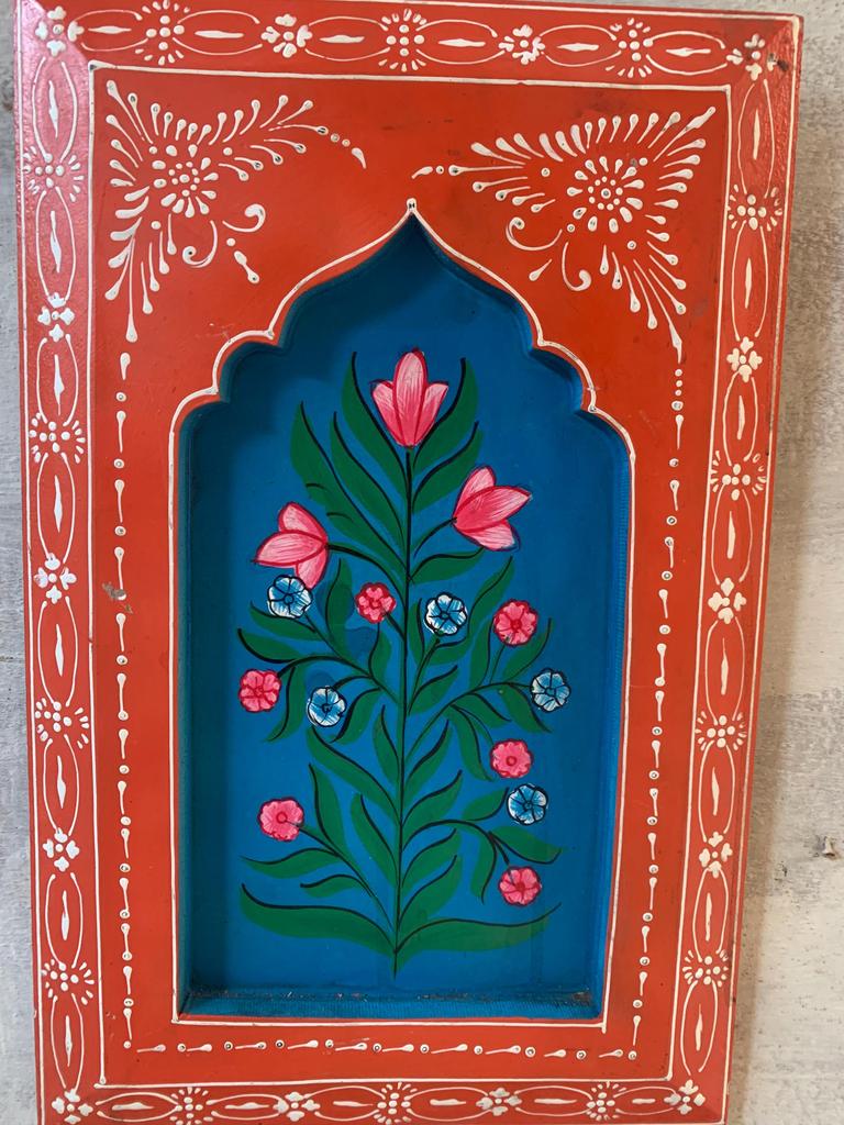 Hand-Carved Floral Wood Wall Decor: Vintage Indian Art Frame