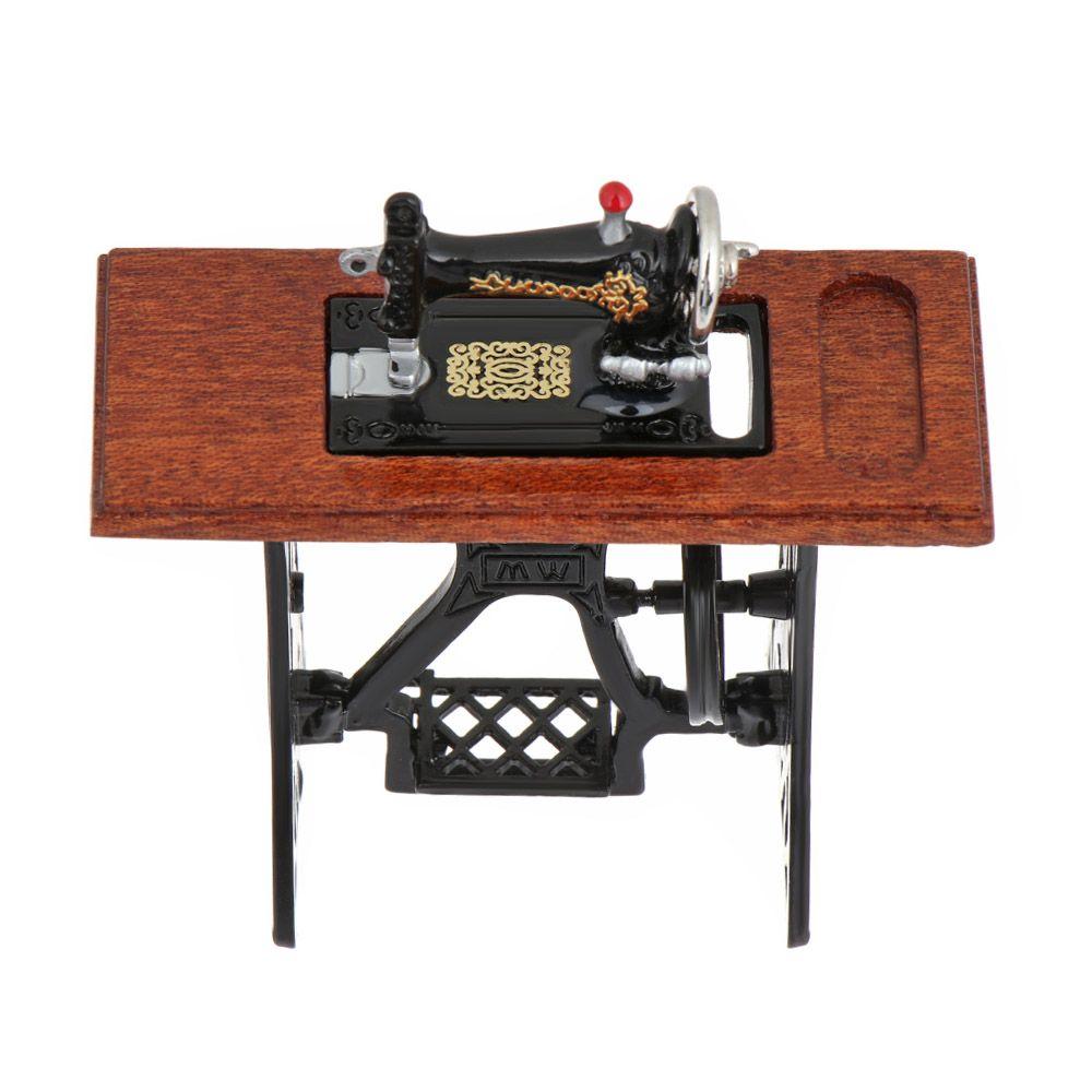

Mini Exquisite Alloy Doll House DIY Decoration Gift Mini Sewing Machine Doll Sewing Machine