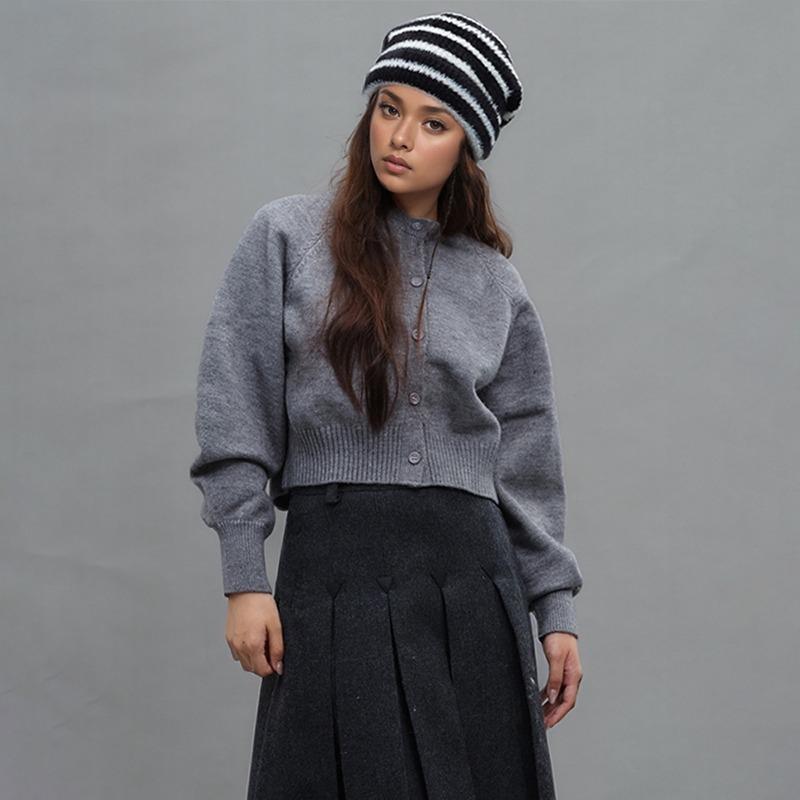 Homemade designer autumn and winter versatile wool hat women's winter decoration soft warm knitted cold hat