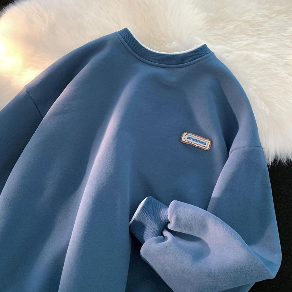 „Unisex Grünes Oversize Sweatshirt im Hong Kong Style – Frühlings-/Herbst-Zweiteiler-Look für Paare“