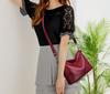 Shoulder bag (black)