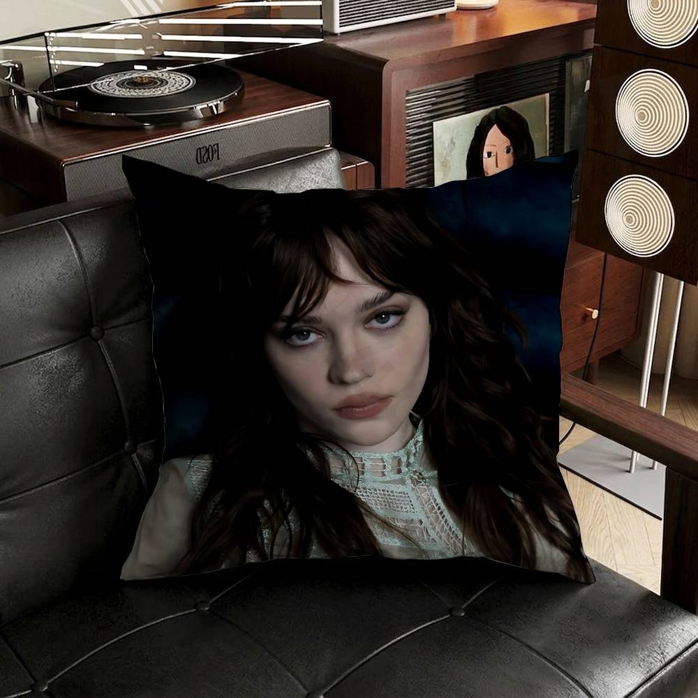 Actor SSophie TThatcher Pillow Case Square DoubleSided Printing Short Plush Sofa Cushion Cover Bedroom Bedside Pillow
