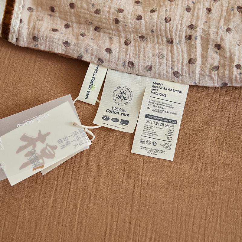 Retro French Crinkled Cotton Gauze Quilt Set with Lace Trim - Machine Washable Summer Four-Piece Set