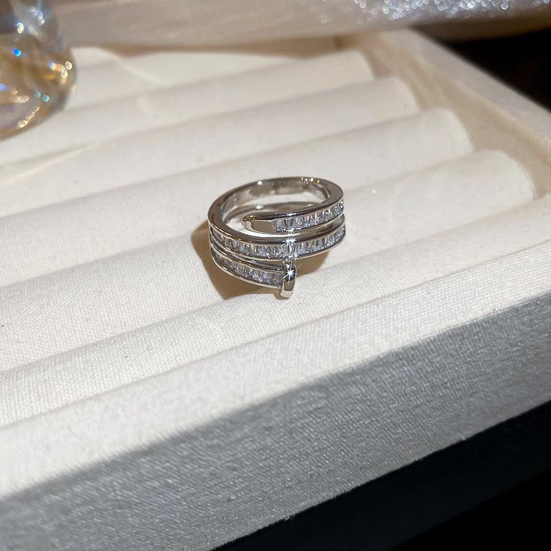 Vintage Palast Blumenring Diamantstil Leichter Luxus Premium Zeigefinger Schmuck