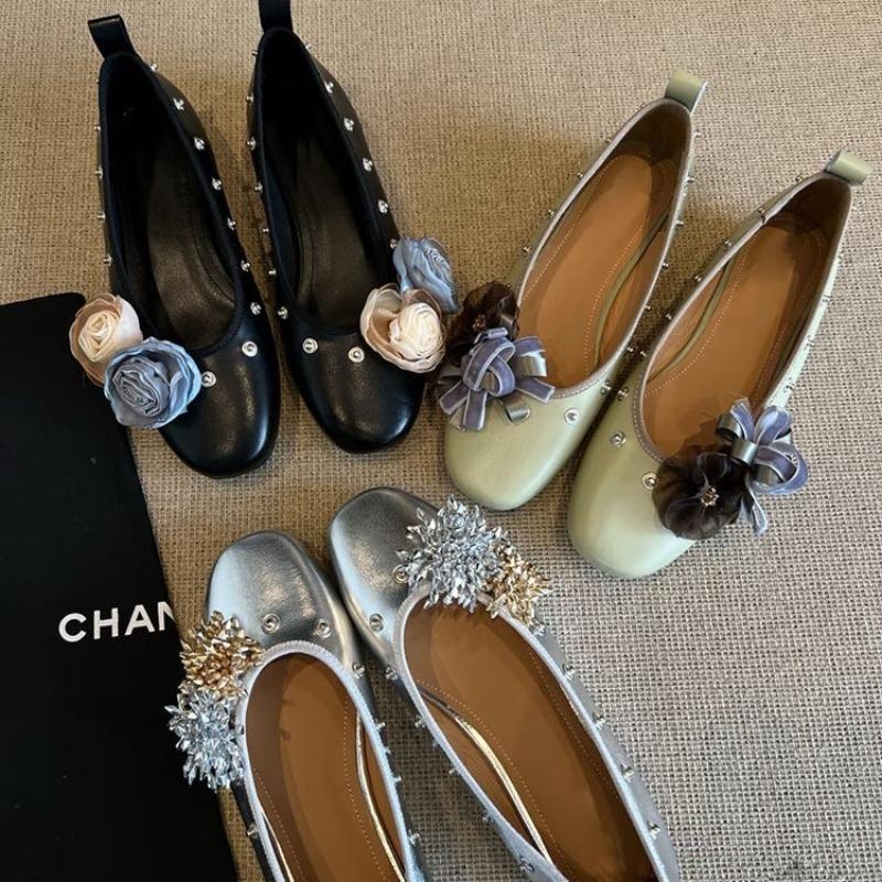 Sheepskin version~ Versatile flower rivet Mary Jane shoes one pedal shallow mouth round head flat shoes shallow mouth leather single shoes