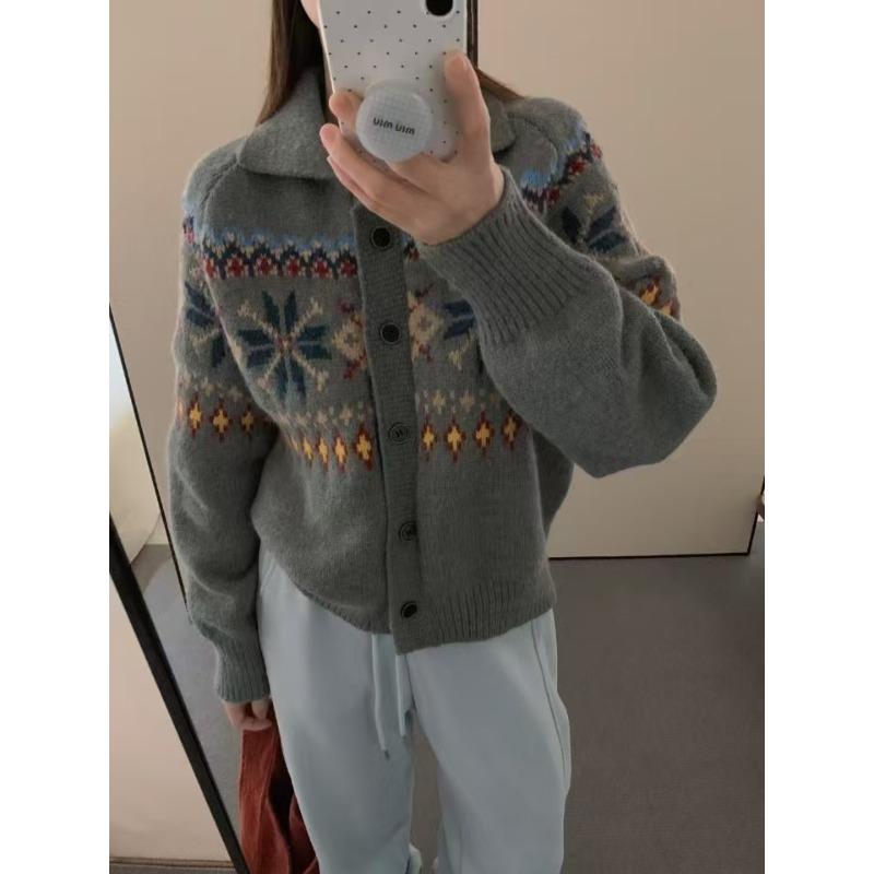 

Ретро вязаный топ женский новый зимний тяжелой промышленности жаккардовый кардиган теплый дизайн свитер куртка one size fits all серый