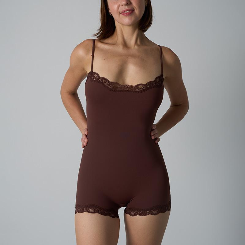 Sexy Lace-Trimmed Fitted Yoga Jumpsuit Sheer, Breathable, Butt-Lifting Workout Suit Adjustable One-Piece for Fitness Training