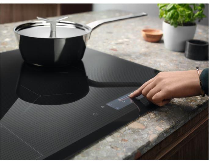 Induction hob Bridge SLIM-FIT 60 cm LIV63431BK