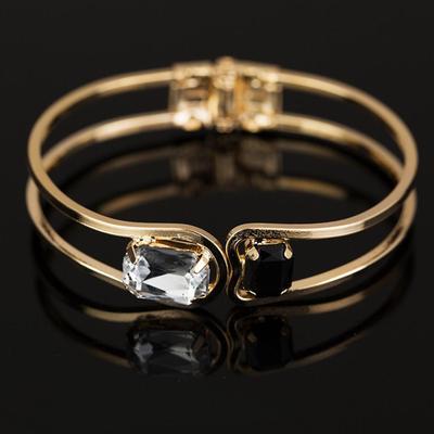 Modern Lady Charm Bracelet Cuff Bangle Jewelry
