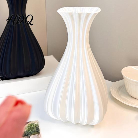 Artistic Container for Windowsill 3D Printed Fluted Curved Vase Minimalist Modern Decorative Flower Chic Table Vase Office Decor Sculpture