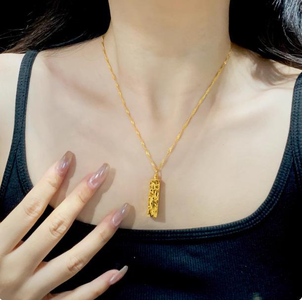 Retro Blazing Crushed Ice Gold Bar Pendant Versatile Women’s Clavicle Chain