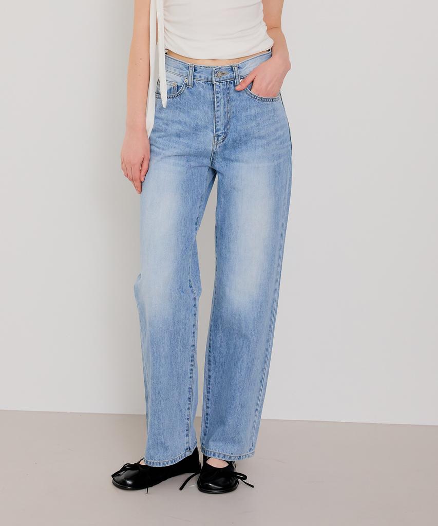 Beoteuneob Basic Washed Straight Denim