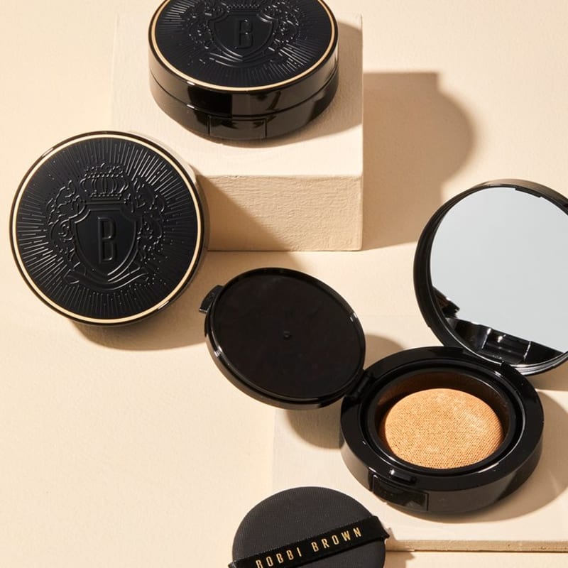 Bobbi Brown Weightless Skin Cushion Foundation 8 Colors (Choose 1)