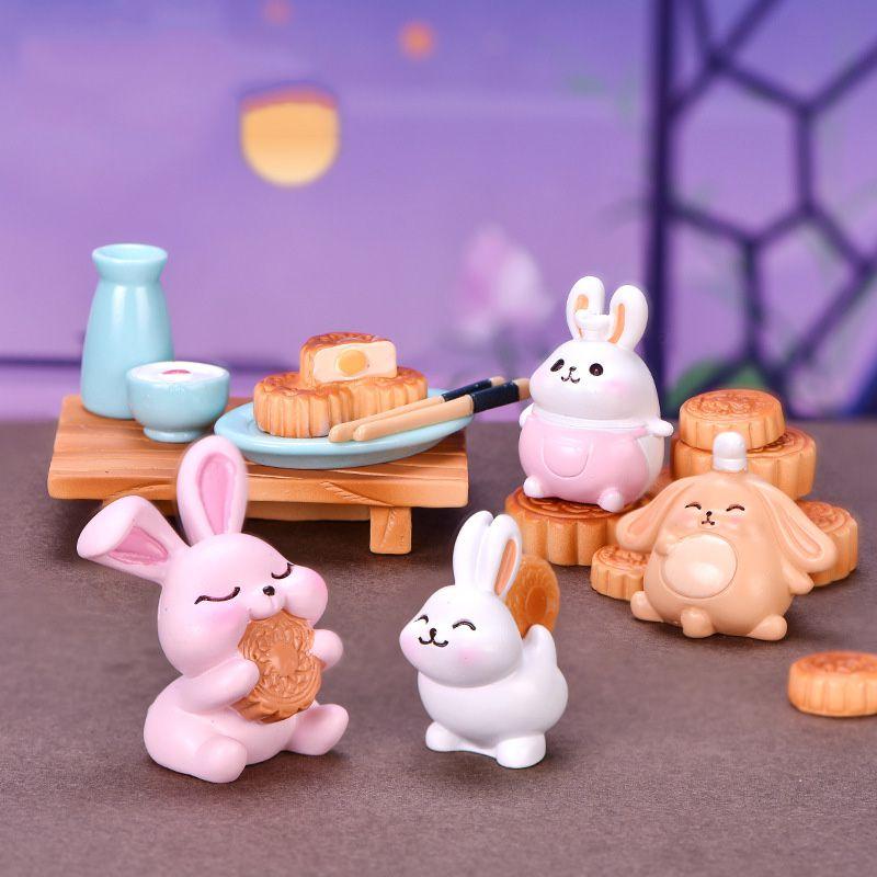 Adorable Diy Resin Rabbit Eat Mooncake Micro Landscape Decor For Mid-autumn Festival Celebration