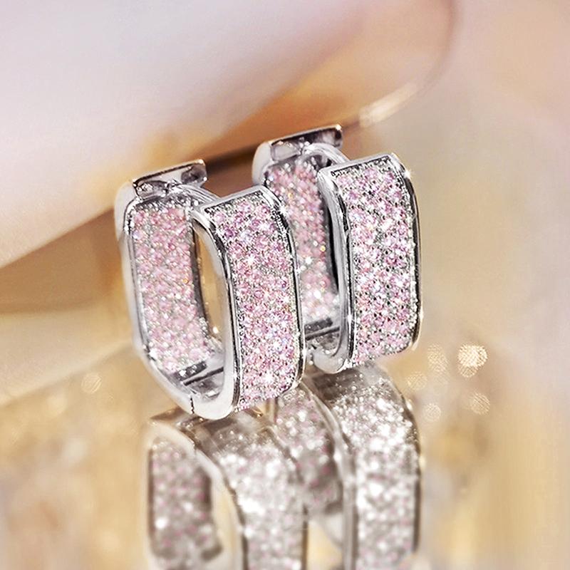 Huitan Koreanische Mode Gepflasterte Zirkonia Creolen für Damen Metall Kupferfarbe/Goldfarbe Einfache Vielseitige Mädchenohrringe Heißer Zirkon