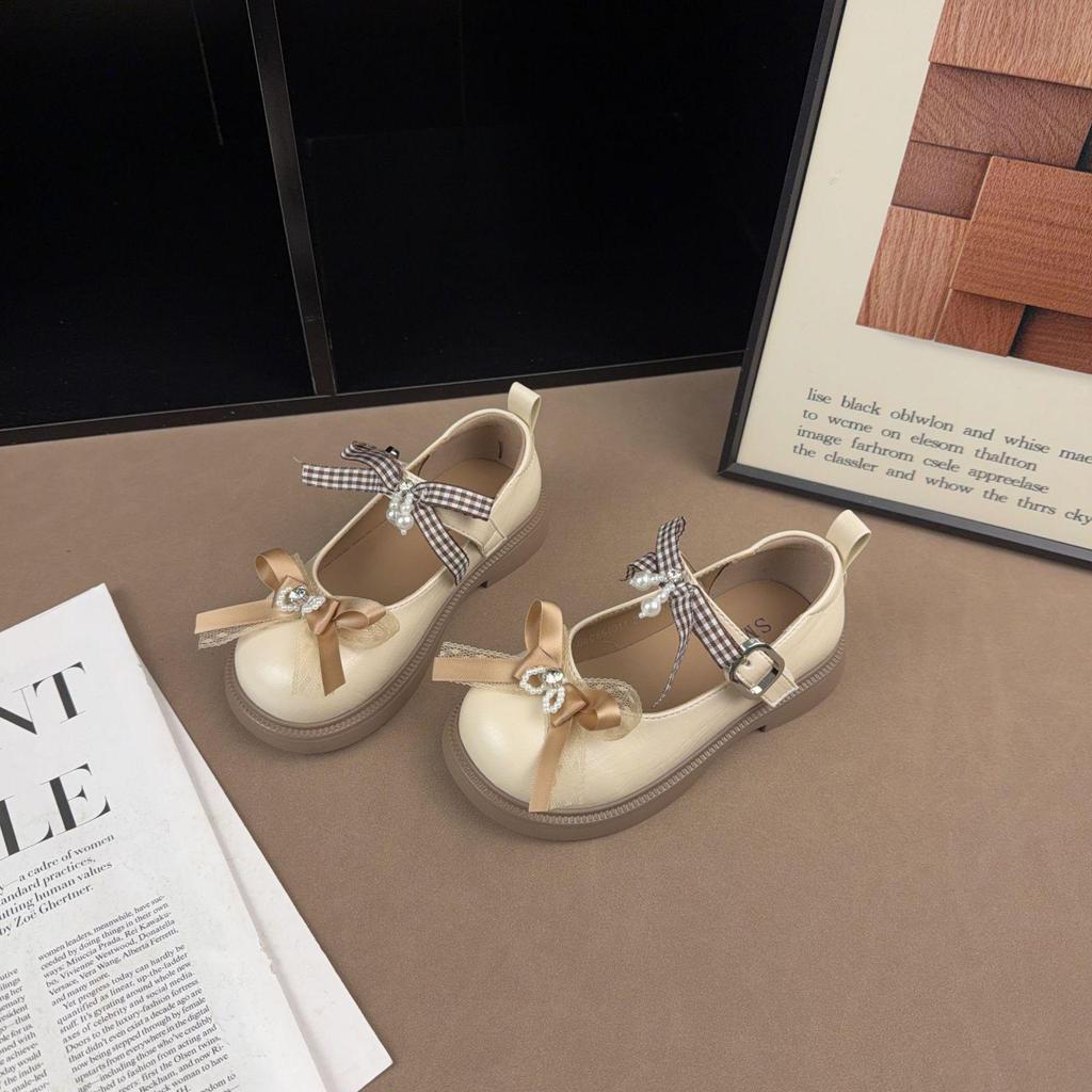 Retro-Prinzessinnenschuhe aus Leder mit Schleife und Strasssteinen – rutschfest, flacher Schaft, koreanischer Stil für Frühling/Herbst 2026