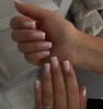 Hochwertige tragbare künstliche Nägel im Mandel-Nude-French-Stil – mittellange und lange Nagelspitzen