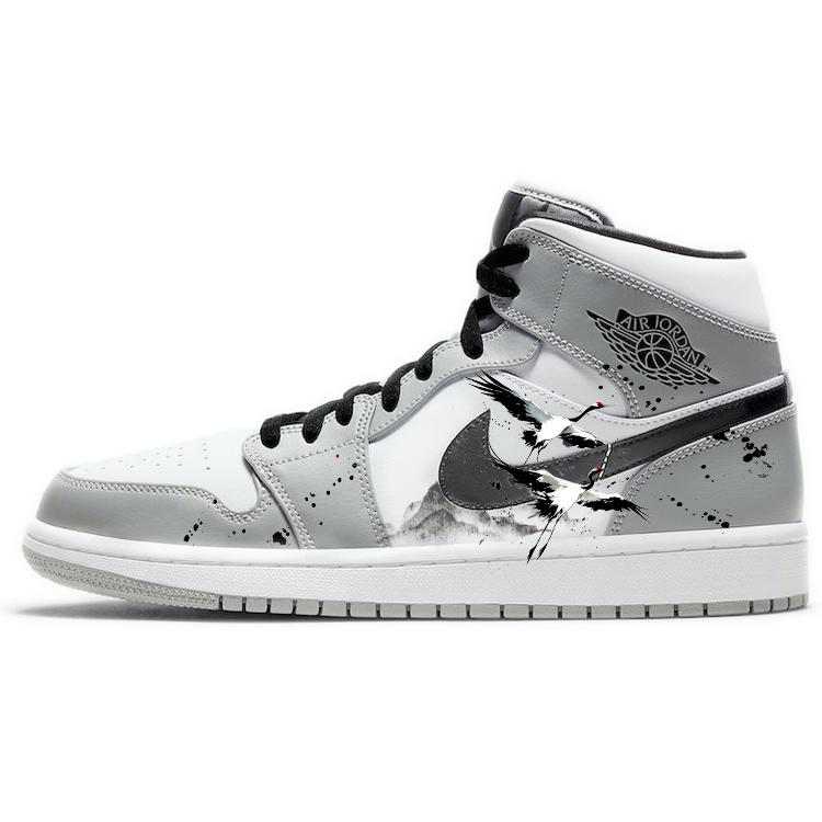 

Jordan Air Jordan 1 Slip Resistant Abrasion Resistant Mid top Vintage Basketball Shoes Men s Smoke Gray 554724-092(Team181-) 44.5