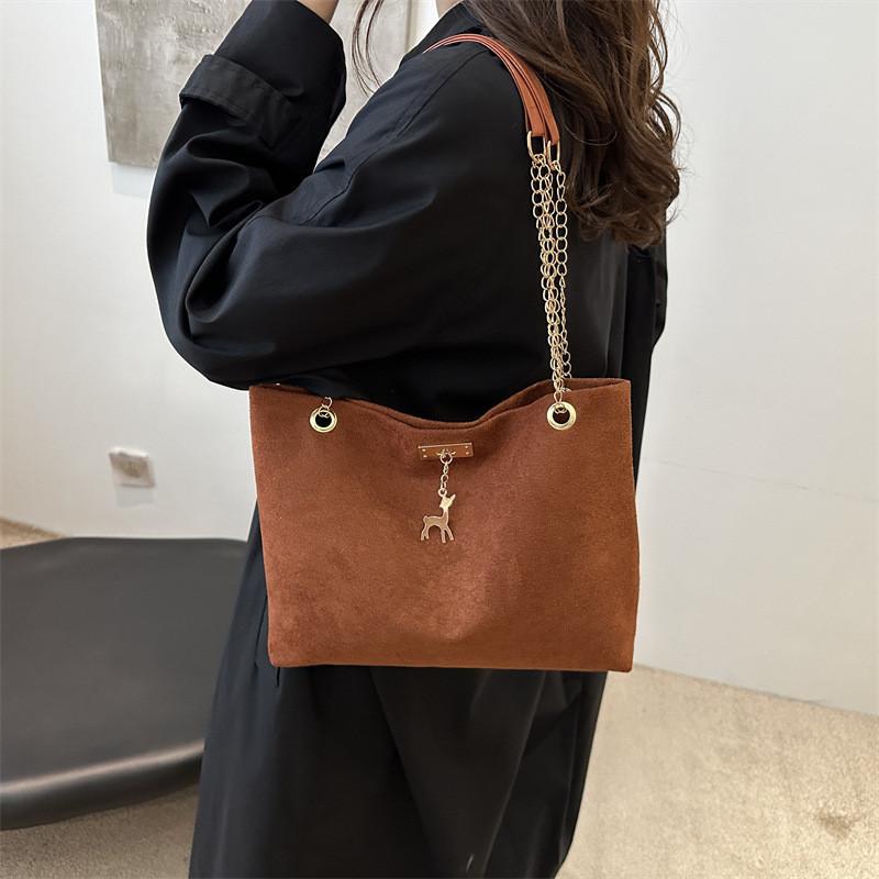 Minimalist Womens Tote Bag With Special Material For Casual Daily Use