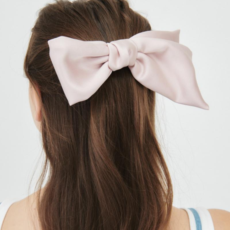 UNI.J Baby-pink Side Ribbon Hair Clip Ia110