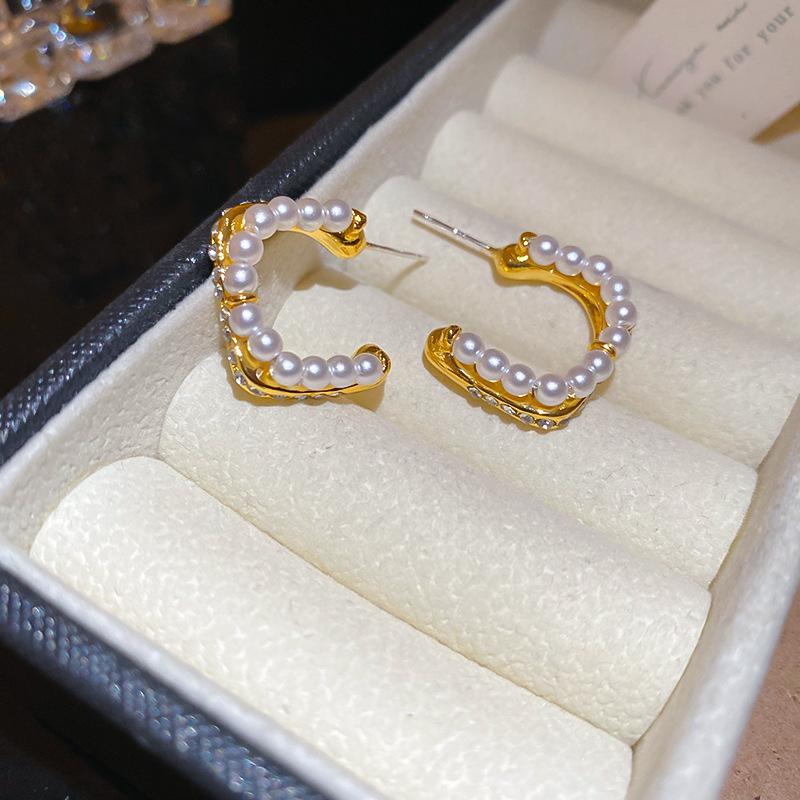 Silver Needle Diamond Pearl C-Shaped Stud Earrings French Retro Elegant Temperament Niche Earrings Light Luxury Earrings Women
