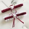 2 Stück Elegantes Spitze Braut-Strumpfband-Set mit Perlen, Blume und Schleifen für Hochzeiten, Verlobungsfeiern und Junggesellinnenabschiede