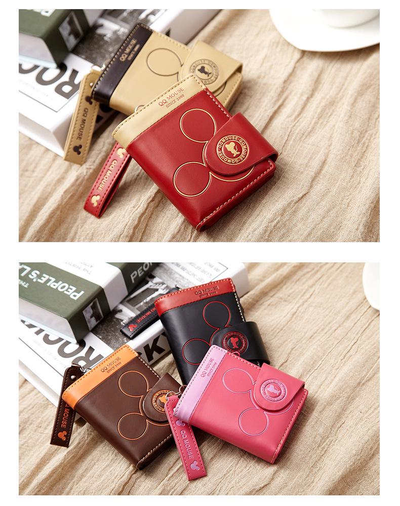 Trendy Women's Short Wallet: Cartoon Zipper Wristlet & Coin Purse
