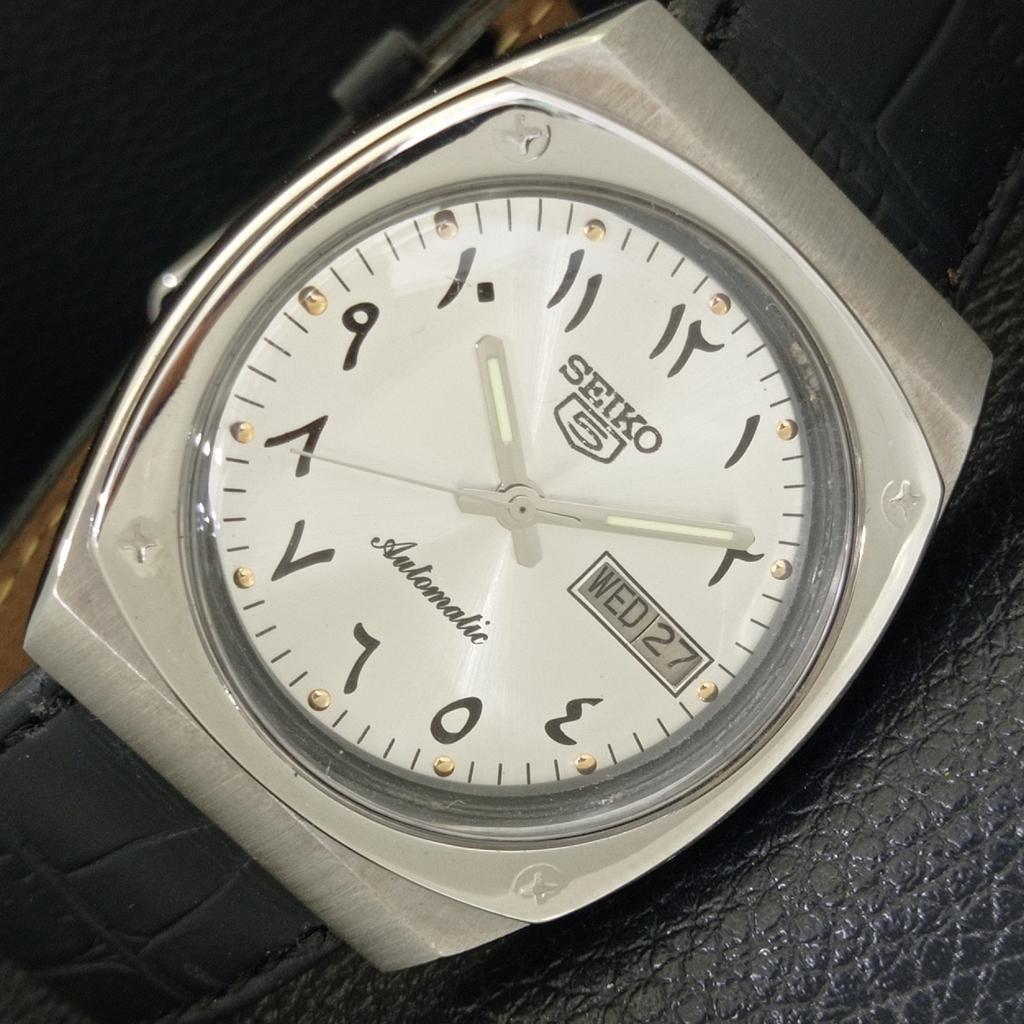 

SEIKO 5 AUTOMATIC JAPAN MENS 7009A VINTAGE ARABIC SILVER DIAL WATCH a702459-5 R124-a702459
