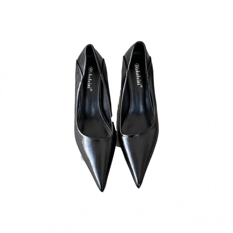 2025 autumn and winter new pointed head shallow mouth high heels fashion versatile temperament celebrity commuter high heels single shoes