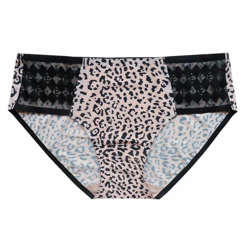 One Piece Simple Women Panties Sexy Seamless Underwear Women Low Waist Ice Silk Briefs for Women