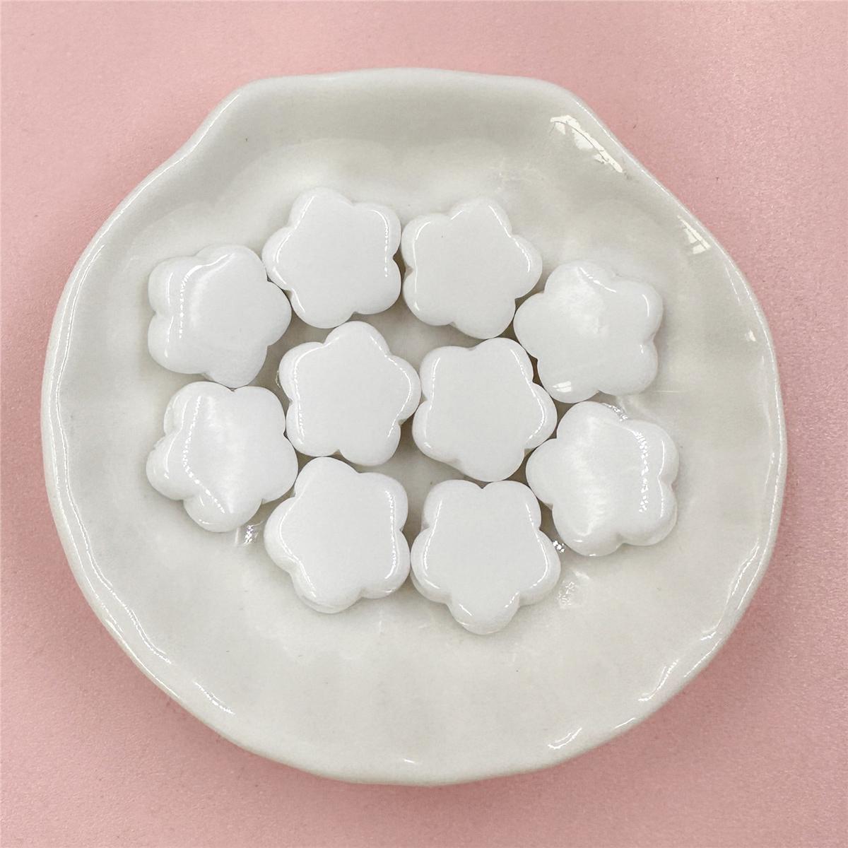 

Товары для вечеринок 14,5 мм Изготовление 10 шт. Цветочных украшений Аксессуары для самостоятельной сборки Серьги Браслет Однотонное ожерелье Бусины из акрила Цепочка для мобильного телефона белый