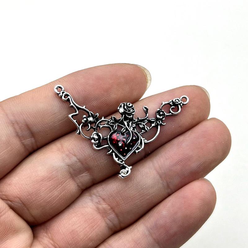 Retro Rose Vine Heart Clavicle Pendant - Zinc Alloy Jewelry Accessory