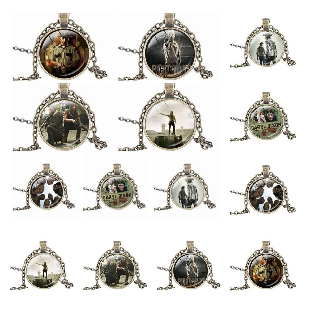 Elegant Geometric Pendant Necklace For Women With Shiny Artificial Crystal Charm