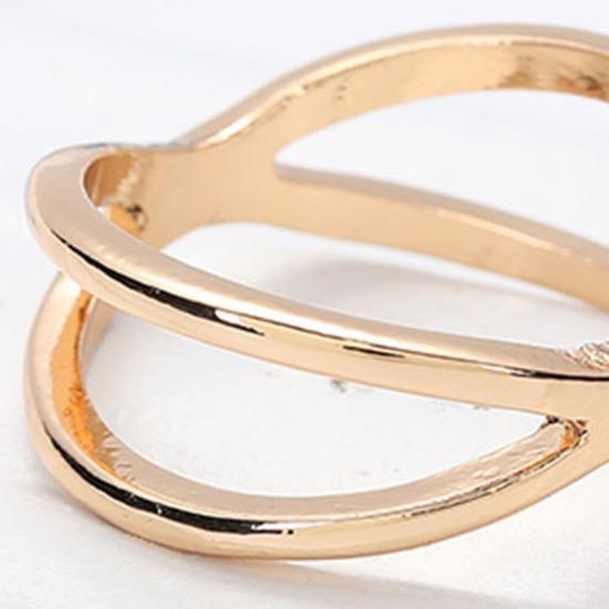 Scarf Button Clip Multi-Functional Gold-Tone Triple-Loop Scarf Clip Adjustable Alloy Scarf Holder Non-Slip Accessory
