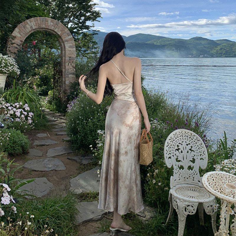 Pure Desire Sexy Slanted Shoulder Dress, High-end Women's Summer New Slim-fitting, Thin Waist Design, Long Skirt
