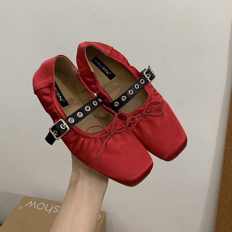 

Мода Мода Шелковые Женские Балетки С Обувью Неглубокие Женские Обувь С Бантом-Бабочкой Ремешок с Пряжкой Женские Туфли Мэри Джейн Балетки 35 красный