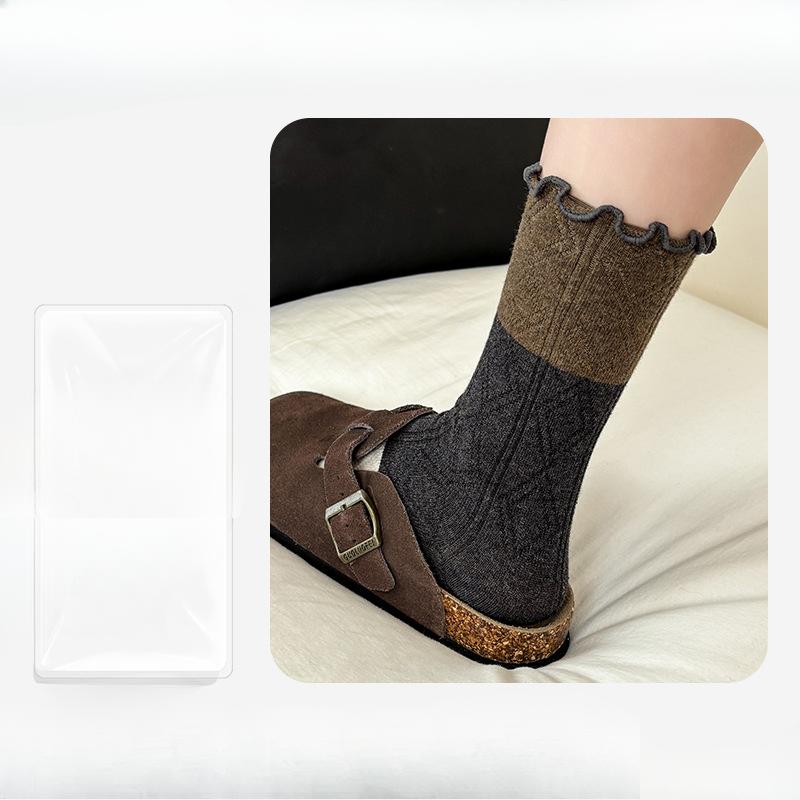 Female Spring and Autumn Thick Thread Aguel Edge Cloth Label In The Tube Pile Pile Cotton Socks