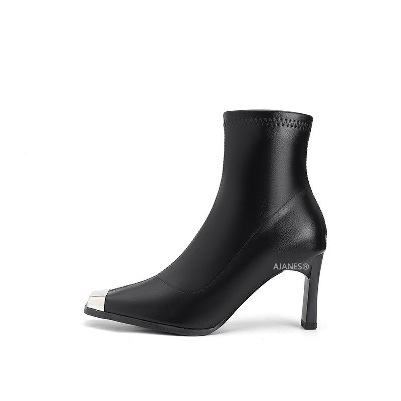 

Women s boots 2026 European and American style elegant socialite square headed fashionable versatile short boots for women 40