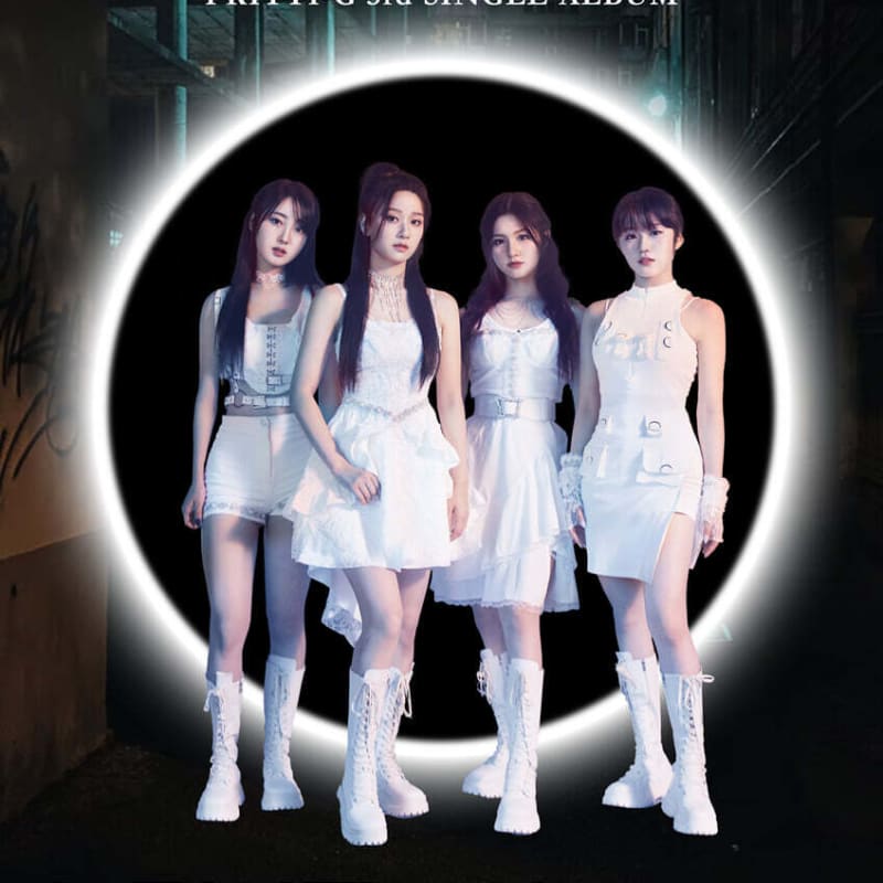 

PRITTI-G - LOVE TAKER Photobook