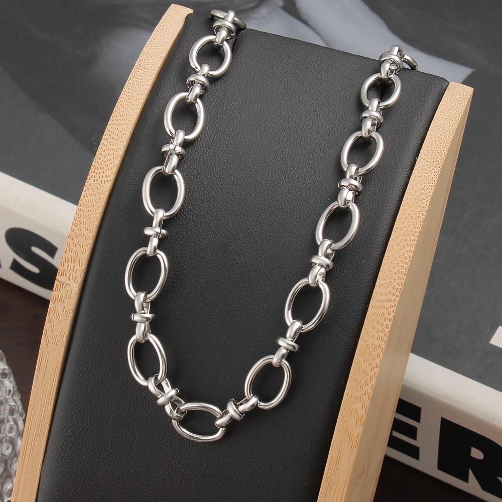 Trendy Titanium Steel Handmade Unisex Clavicle Necklace - Fashionable and Versatile Design